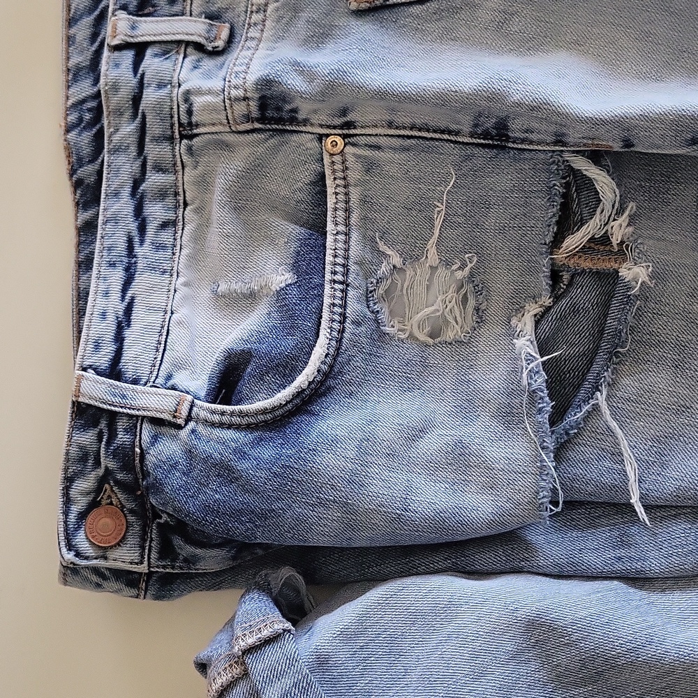 Zara Jean's light premium wash destroyed